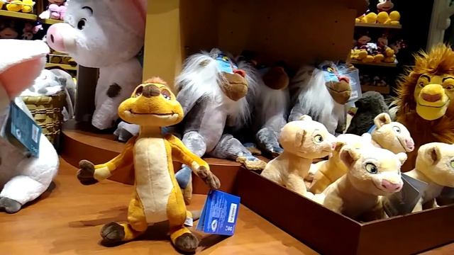 Timon and Pumbaa eating bugs plush - The Lion King 2019 live-action movie - Disney Store смотреть онлайн