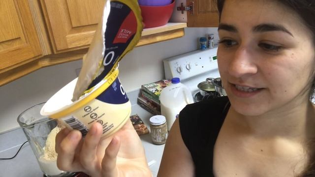 Raw Egg White Muscle Building Protein Smoothie - 600 Cals, 45g protein смотреть онлайн