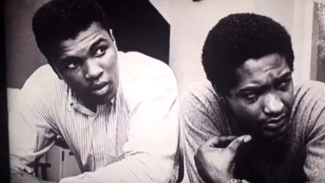 Malcolm X, Cassius Clay, Sam Cooke, and Jim Brown bond смотреть онлайн