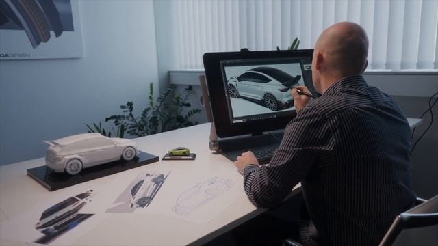 Škoda Enyaq RS Race - az elektromos versenyautó смотреть онлайн