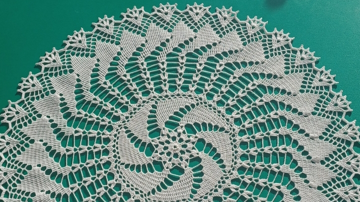 Круглая салфетка крючком. Первая часть