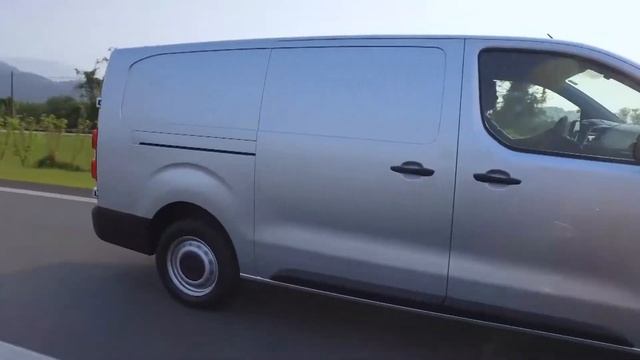 Peugeot Expert Furgão - O mais Econômico do Brasil смотреть онлайн