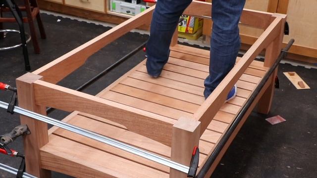 XL Big Green Egg Table смотреть онлайн