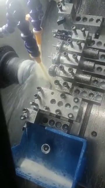 Centrum tokarskie, tokarka CNC BL-H5/H6. смотреть онлайн