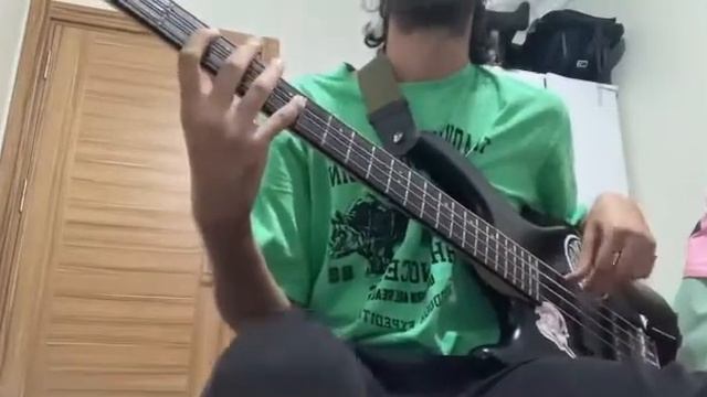 Atilla Volga - Dokunmam Tenine (orijinal bass line) смотреть онлайн