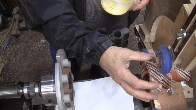 Wood Turning A Small Dizzy Glass Step by Step смотреть онлайн