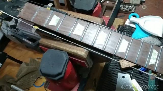 #bassboifretworks Ep.91 | repair Gibson Les Paul Studio смотреть онлайн
