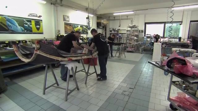 Pagani Zonda Гонка На Миллион смотреть онлайн