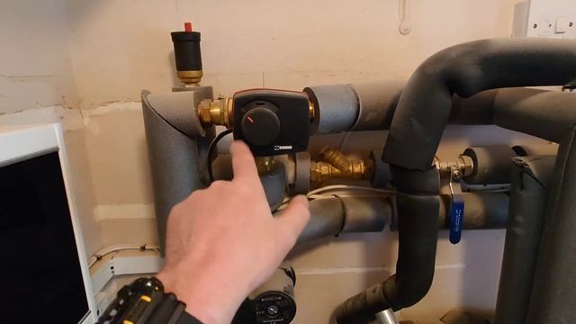 Ground Source Heat Pump & Underfloor Heating Retrofit смотреть онлайн