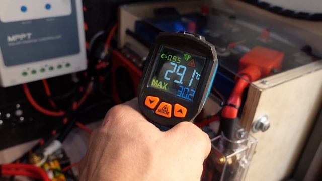 🚍DIY ElectroCamper🚤 AC Benimar Mileo 294, Instalación Booster + Inversor + MPPT + Batería LiFePO4 🔋 смотреть онлайн
