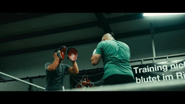 Cinematic Boxing Motivation: Coach Nihat Topkaya Bmpcc4k Sigma 18-35 (((LUT Link Unten)))