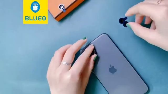 BLUEO- The Ultimate Protection Kit for your iPhone смотреть онлайн