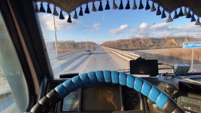 Заехал домой на 2 часа! Забрал «племянника»! Марш-бросок с 20 тоннами 🚚 смотреть онлайн