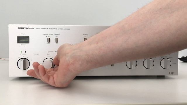 Onkyo Integra A-8017 Amplifier (1983) - Demo 1 смотреть онлайн