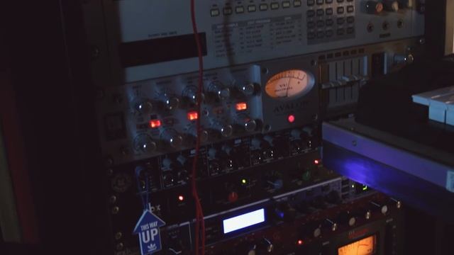 // TEASER REVOX // DJ KRASH смотреть онлайн
