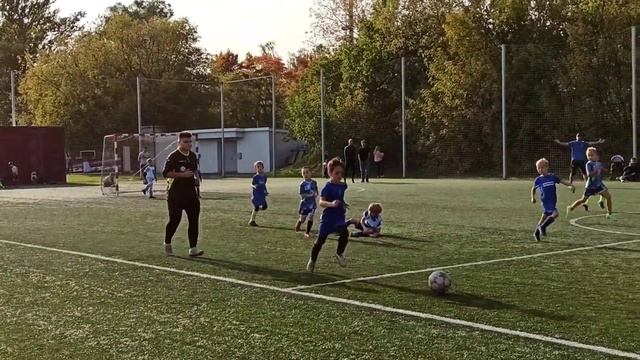 FC MosClub'14 : Юниор (Москва-Юг, Синие), 2/3, 26.06.2020 смотреть онлайн
