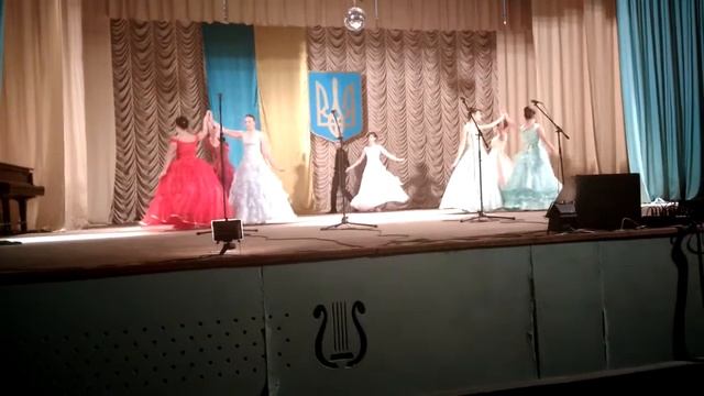 Вальс в смт Млинів))) смотреть онлайн