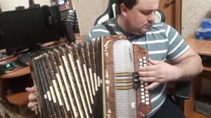 "Ой при лужку, при лужке". Обработка Устьянцева А.П. (Любительское исполнение на гармони).