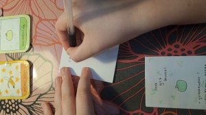 как сделать бумажную косметику?Смотри это видео