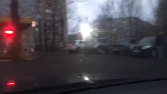 Менделеева, заезд к Пятерочке смотреть онлайн