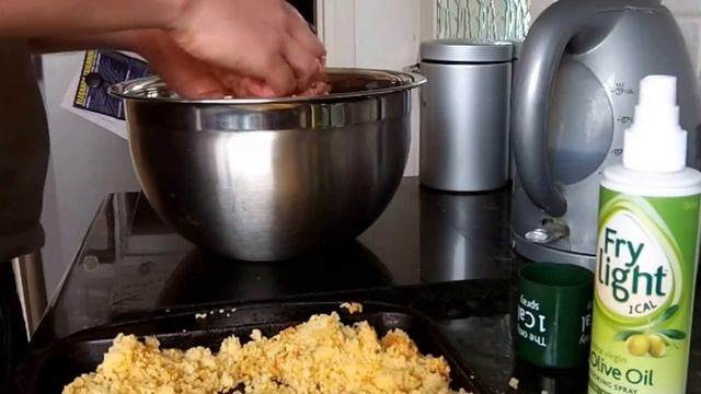 Crispy Meatballs смотреть онлайн