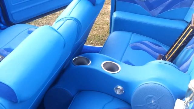 1975 Candy Blue Vert Donk on 26" Dub Mamba Spins смотреть онлайн