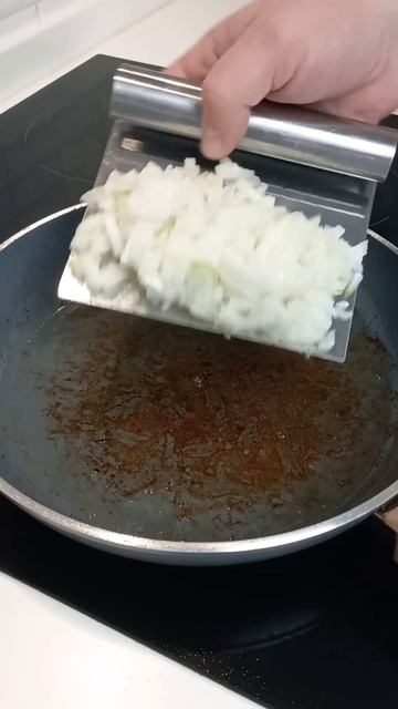 Паприкаш из сердечек с кукурузой и зеленым горошком #shorts #рецепты смотреть онлайн