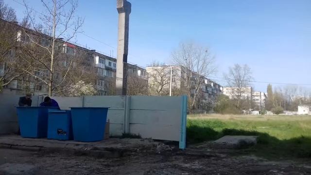 Зачем на мусорке копаться смотреть онлайн