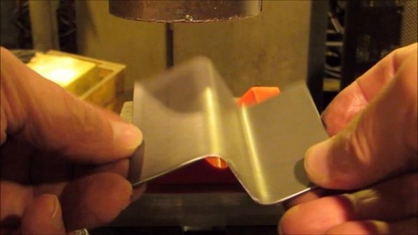 Bending / Forming Steel with 3D Printed Tools & Hydraulic Press