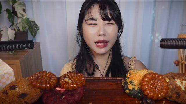 쫀득한 약과와 쿠키 먹방 ASMR 쿠키담의 쿠키약과, 디저트 파티 ㅣYAKGWA COOKIE MUKBANG eatingsound ASMR смотреть онлайн
