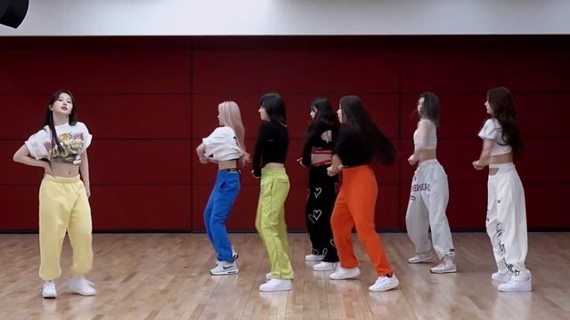 [Mirrored] TANK NMIXX Dance Practice [4K] смотреть онлайн