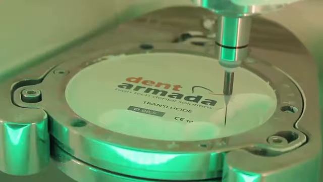 Material Mondays - Zirconium смотреть онлайн