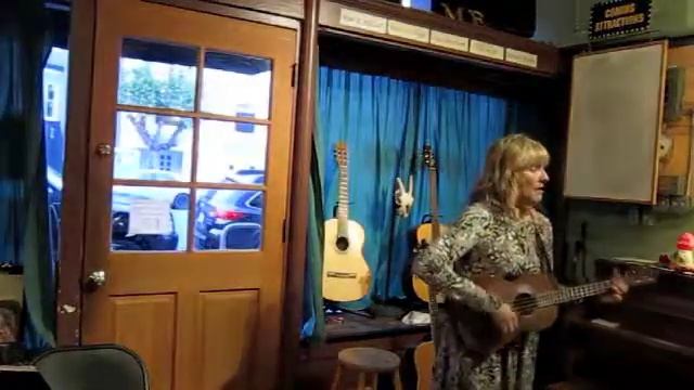 Beth Marlin "Californ-i-an" смотреть онлайн