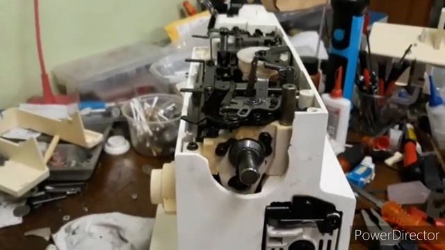 Singer Nähmaschine - Modell Capri 15 اصلاح عجلة لف بكرة الخيط & دواسة القدم & دارة كهرباء المحرك смотреть онлайн