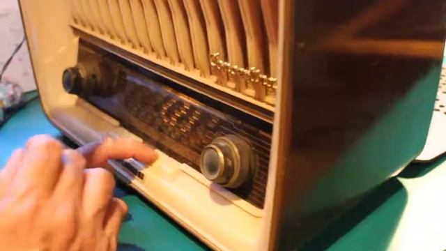 Tube Radio TELEFUNKEN Concertina A-1957-FM смотреть онлайн