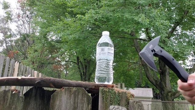 Handling the Hardcore Hardware Tomahawk LFT01 смотреть онлайн