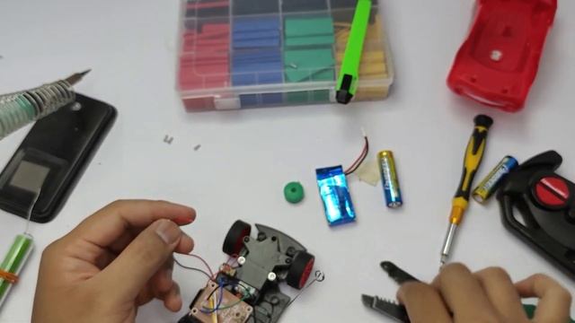 KERETA KONTROL RC CAR TUKAR CONVERT BATERI CAS BAGI TAHAN LAMA DAN TAMBAH LAJU RC CAR MURAH смотреть онлайн