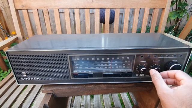 Grundig RF-625 Three Band Radio Receiver - Made in Portugal in the year 1984 смотреть онлайн