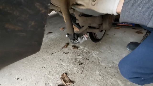 Wymiana amortyzatorów tył BMW E46. Szybkie info ! DIY смотреть онлайн