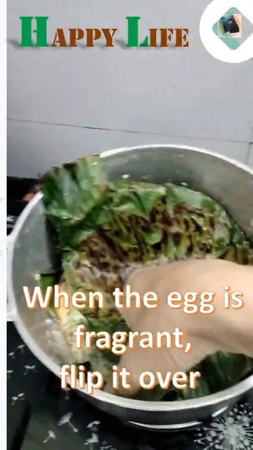 The best food with eggs and artemisia and banana leaves #shorts смотреть онлайн