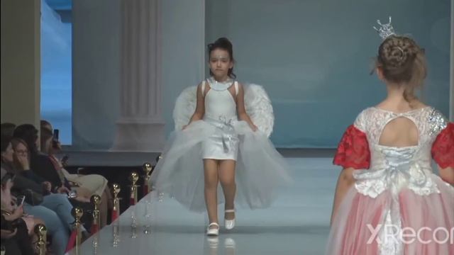Estet Fashion Week Jeanne Nicole Коллекция КУПИДОН 2021 ГОД создатель ремикса Dj Sevachik смотреть онлайн