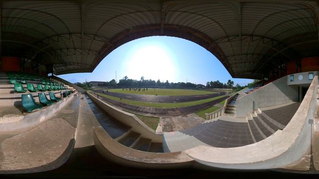 Suasana Lari Pagi di GOR Soesilo Soedarman Purwokerto | 360 Video смотреть онлайн