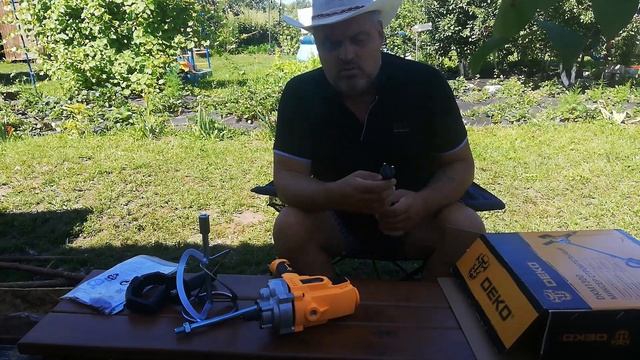 Миксер строительный DEKO DKM1300. Для замешивания растворов. Чем замешивать раствор. Обзор смотреть онлайн
