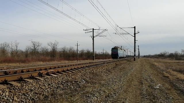 ЧС7-219 Следует Резервом по Перегону Мелитополь-Обильная смотреть онлайн