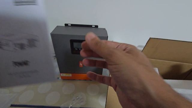 PowMr 12v 1000w HVM1K The smallest hybrid inverter in the world!! @PowmrSolar смотреть онлайн