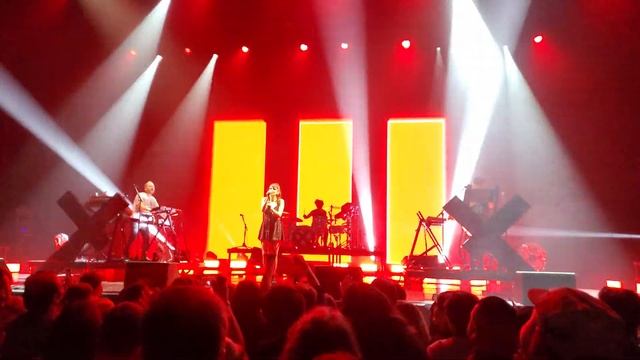 4K Chvrches | Recover | 12|8|19 The Wiltern Love is Dead Tour Finally смотреть онлайн