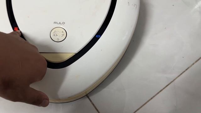 Robot hút bụi panasonic đời 2018. Lh 0977937795 смотреть онлайн