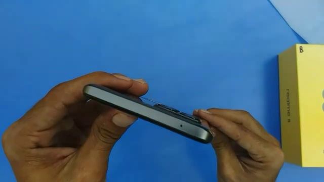 Realme 8 unboxing and First impression | 8GB 128GB price in Pakistan | Cyber black |Shahzad officia смотреть онлайн