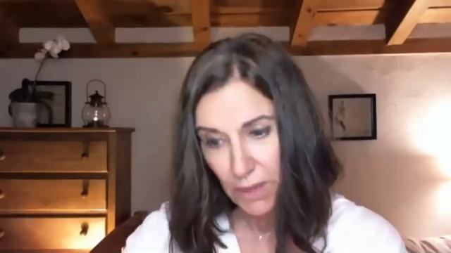 Quitándose el disfraz de persona - UCDM - Susana Ortiz смотреть онлайн