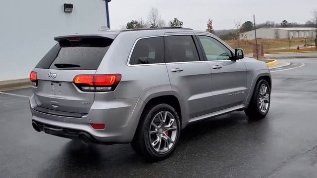 2014 Jeep Grand Cherokee SRT8 6.4L V8 W/ Navigation смотреть онлайн